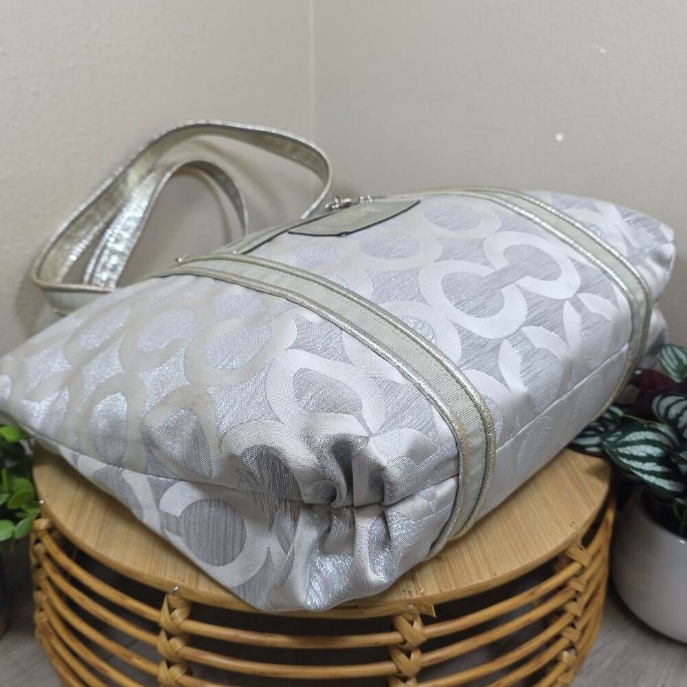 Coach Poppy Glam Tote Bag G0973-14439 – Shimmer Silver Op Art Metallic Signature - Picture 5 of 16